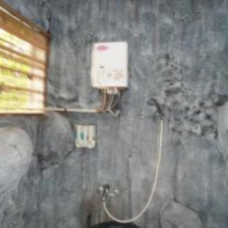 Nasta Inn Trawas Exterior foto