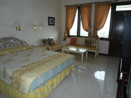 Nasta Inn Trawas Exterior foto